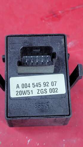 004.545.92.07 Freightliner 0045449207 Genuine Oem Mirror Control Switch Nos