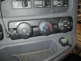 A06-75982-600 Freightliner 1720329 Replaces Cascadia 125 2011 Temperature Control