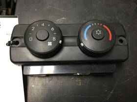 A22-60669-002 Freightliner 1898496 Cascadia 125 Temperature Control 3051545