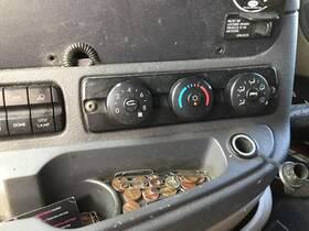 3362274 Freightliner 2139367 Cascadia 125 Temperature Control