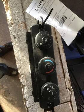 3444728 Freightliner 2213195 Cascadia 125 Evolution Temperature Control