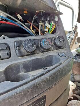 3491421 Freightliner 2255544 Cascadia 125 Temperature Control 3491421 Freightliner 2255544 Cascadia 125 Temperature Control