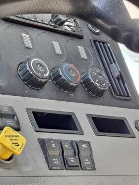3503516 Freightliner 2265555 Cascadia 126 Temperature Control