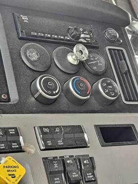 3506714 Freightliner 2268407 Cascadia 126 2019 Temperature Control