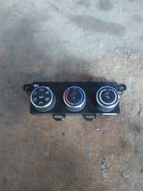 3541428 Freightliner 2299212 Cascadia 126 Temperature Control