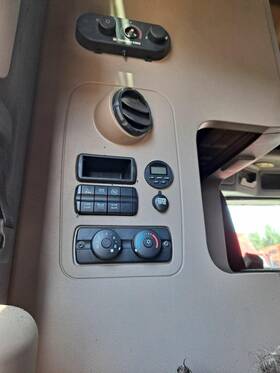 3542911 Freightliner 2300522 Cascadia 125 Temperature Control