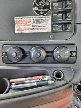 Freightliner 2300623 Cascadia 125 Temperature Control 3543026