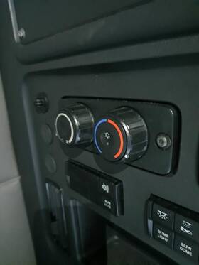 3562863 Freightliner 2318349 Cascadia 126 Temperature Control