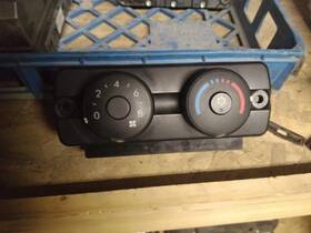A22-60669-002 Freightliner 2341921 Cascadia 125 Temperature Control 3589229