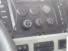3694028 Freightliner 2436422 Replaces Cascadia 126 2020 Temperature Control