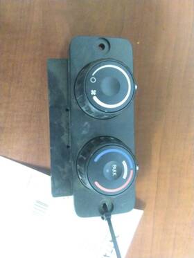 A22-73673-000 Freightliner 2477456 Century 120 Temperature Control 3740643