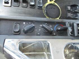 3756428 Freightliner 2490439 Columbia 112 Temperature Control