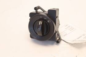 A06-58685-001 Freightliner A06-58685-001/ 58685 2008-2017 Cascadia 125 Dashboard Headlight Control Switch Oem