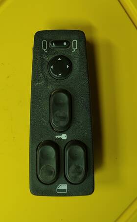 Freightliner Dtl-16915481 Dtl 16915481 Switch Assembly - Power Lock Left Hand