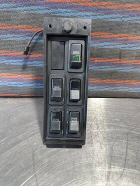 1659929c2 International Navistar # Switch Mounting Panel / Plate