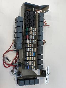 2018917c93 International 2004 5600i Fuse Panel 628-10686