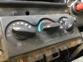 3274595 International 2057280 Replaces Prostar 2015 Temperature Control