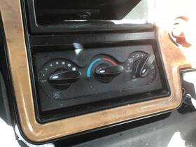 3334623 International 2113868 Prostar 122 Temperature Control