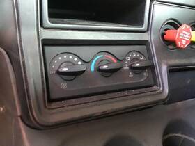 3340768 International 2119762 Prostar Temperature Control