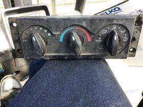 3382837 International 2158053 Prostar Temperature Control