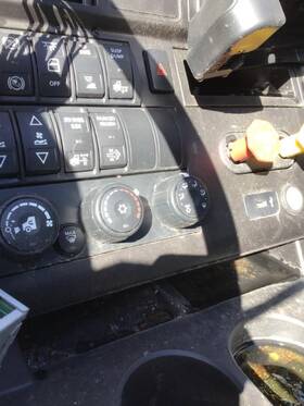 3437711 International 2206963 Lt Temperature Control