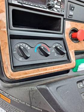 3497389 International 2261073 Prostar 122 Temperature Control