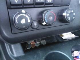 3575832 International 2329398 Lt Temperature Control