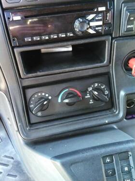 3584033 International 2337184 Prostar 122 2017 Temperature Control