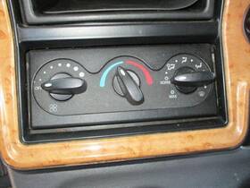 3657613 International 2403509 Replaces Prostar 122 2016 Temperature Control