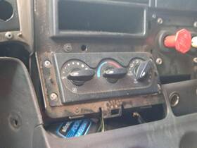 3660439 International 2406165 Replaces Prostar 113 2012 Temperature Control