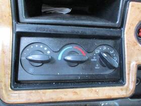 3675472 International 2419957 Prostar 113 2014 Temperature Control