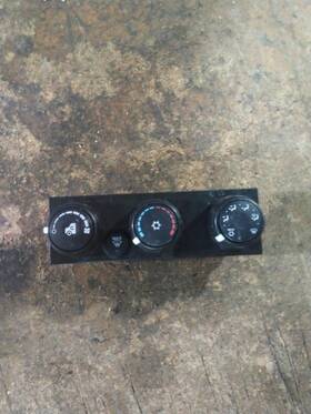 3700206 International 2441839 Replaces Lt 2020 Temperature Control