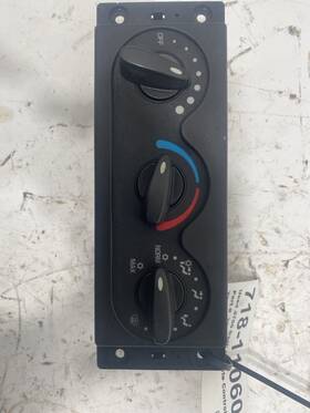 718-11060 International 3545543c2 2002 4700 Climate Control
