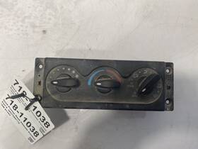 3827580c92 International 2015 Prostar Climate Control 718-11038