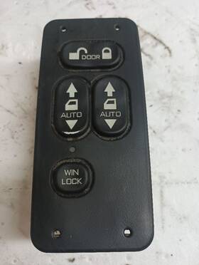641.ihhc15 International 6111900c2 Prostar Left Driver Front Door Window Switch 11499663