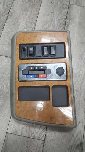 Xs276713 International Prostar Sleeper Control Panel