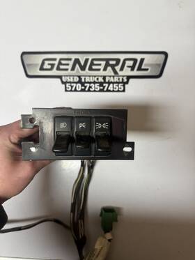 S92-3419-1112 Kenworth 2009 W900 Rocker Dash Switch S64-1193-130