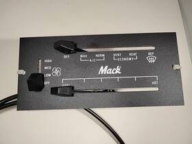 4379-rd338120 Mack Heater / Air Conditioner Control Panel Oem 804130oem Temp
