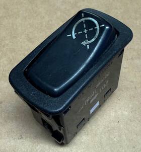 82279641 Mack Shutdown Override Control Rocker Switch