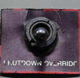 17-02799 Peterbilt Switch-toggle Shutdown Override