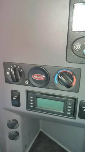 3749794 Peterbilt 2484643 579 Temperature Control