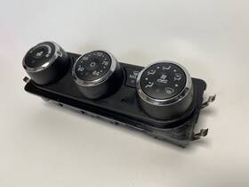 F211044820012 Peterbilt 2023 579 Climate Control 718-11100