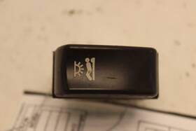 P27-1133-036 Peterbilt 2013-2021 579 Sleeper Bunk Light Lamp Switch Oem