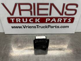 P27-1178-056 Peterbilt Switch-pb Inter-axle Diff Lock
