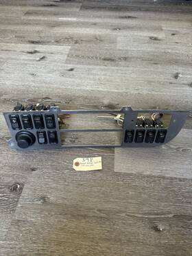 S64-6016-600 Peterbilt Lower Dash Trim Switch Panel - P/n