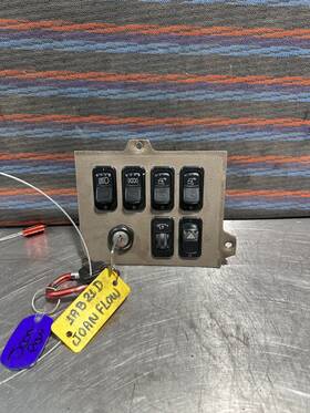 S64-6045-526l00 Peterbilt Switch Panel- P/n