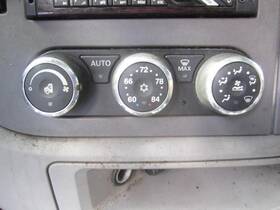 Peterbilt Tc15h8120a 579 Temperature Control 3523168