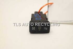 659.to1306 Toyota Landcruis 2006 Dash/interior/seat Switch 177510