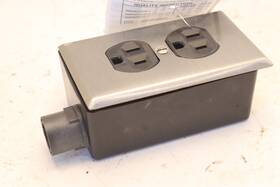 20422774 Volvo 2003-2023 Vnl 670 Receptacle Box Socket Module Unit Oem