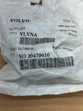 Volvo 20470610 Genuine Oem Switch Traction Control Console Rocker